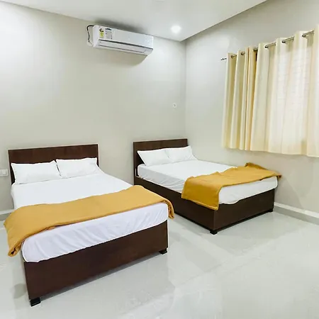 Maheshwari Bhakt Niwas And Homestay Tuljapur Exterior photo